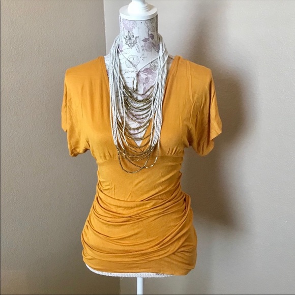 2 X THE PRICE OF 1 CUTE TOPS - Picture 5 of 8